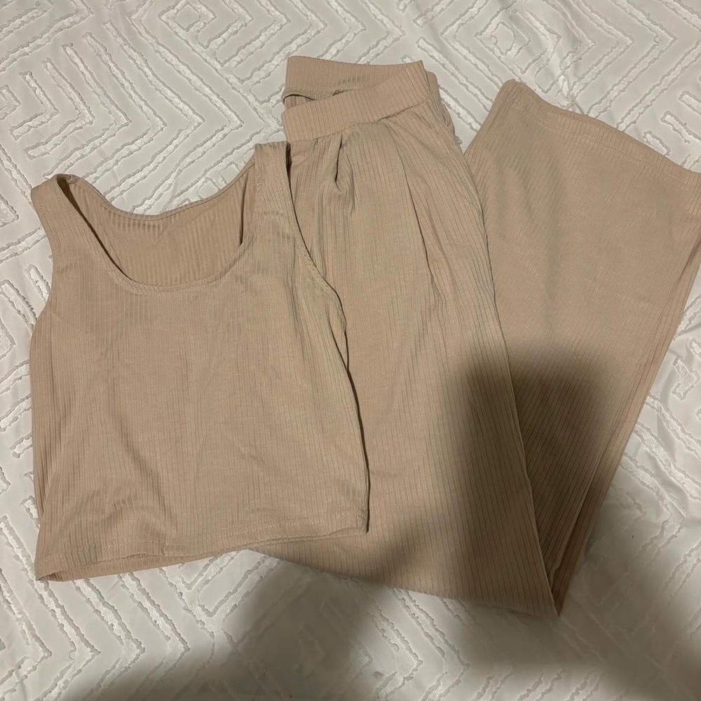 Beige Set